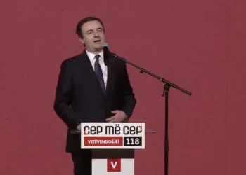 Kurti në Pejë zotohet në nisjen e projekteve të reja në infrastrukturën sportive