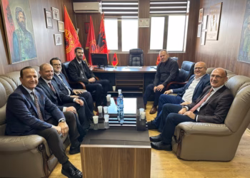 Koalicioni për Familjen takon kryetarin e OVL-së, flasin për sfidat e veteranëve