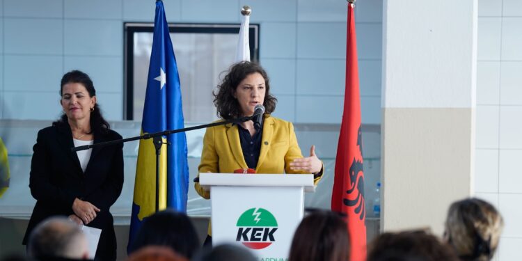 Rizvanolli: 745 punëtorë të rinj janë punësuar në KEK brenda dy viteve të fundit