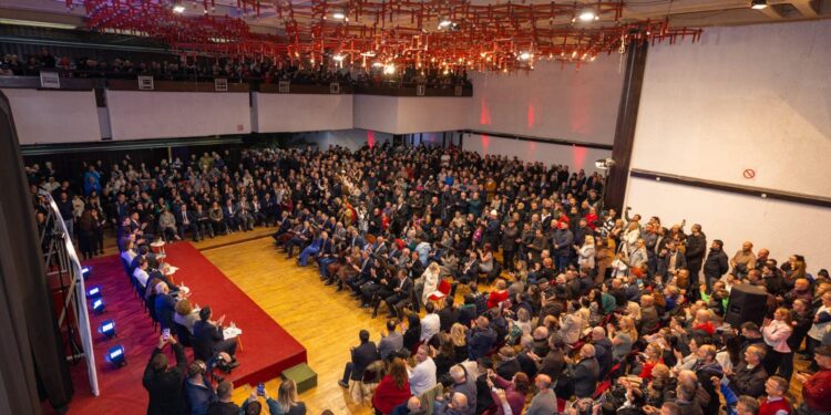 Vetëvendosje e hap fushatën në Gjakovë