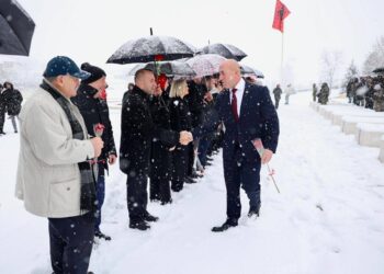 AAK-ja e nisi fushatën nga Prekazi, Haradinaj: Me këmbë të mbarë për Kosovën Fituese