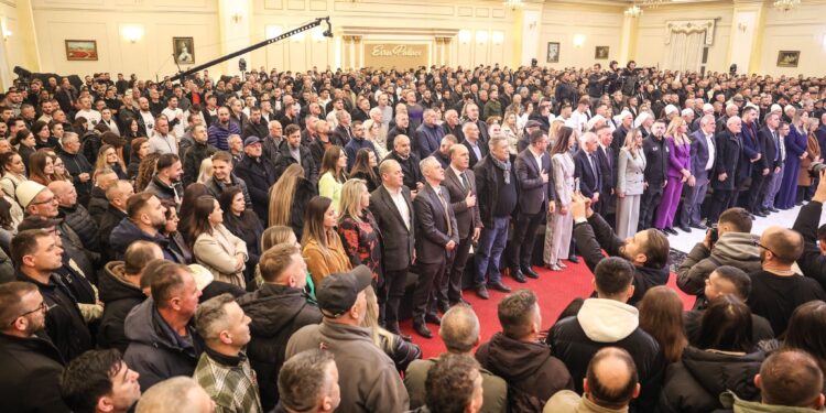 Haradinaj: Mbështetja në Rahovec na jep forcë