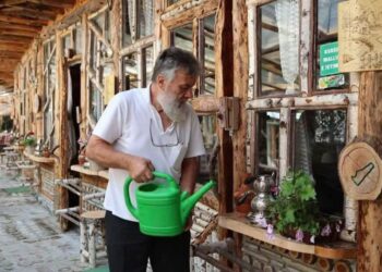 Vdes Kemajl Jonuzi, njeriu që u kujdes për jetimët në Kosovë