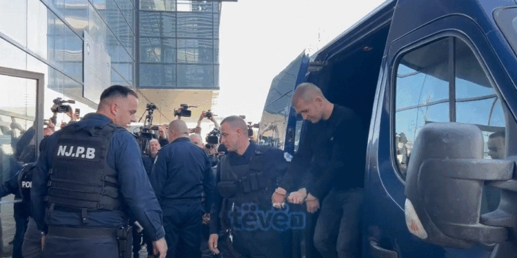 Krejt çfarë ndodhi në seancën fillestare për vrasjen e Liridona Ademajt