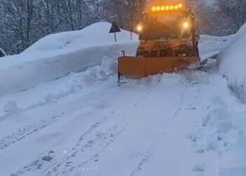 U ndërpre për shkak të motit të keq, të mërkurën rinis mësimi në 37 shkollat në Kukës