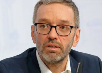 Partia e ekstremit të djathtë mandatohet për ta formuar qeverinë e re në Austri