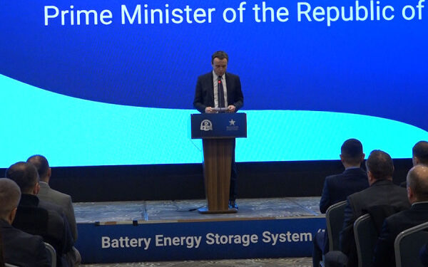 Kurti: Ruajtja e energjisë përmes baterive do ta stabilizojnë sistemin elektroenergjetik të vendit