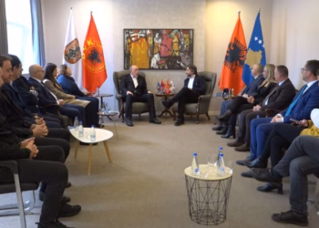 Komuna e Prishtinës ndan mirënjohje për familjet Pajaziti, Zejnullahu dhe Hoxha