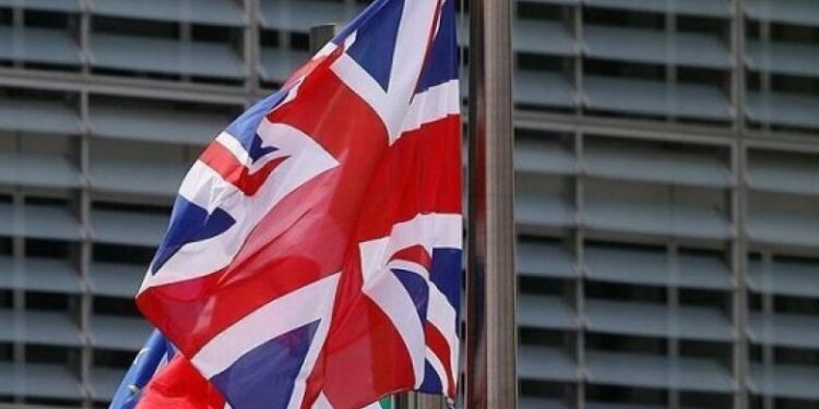 Ambasada britanike reagon për mbylljen e komunave paralele: Të shqetësuar nga veprimet e sotme