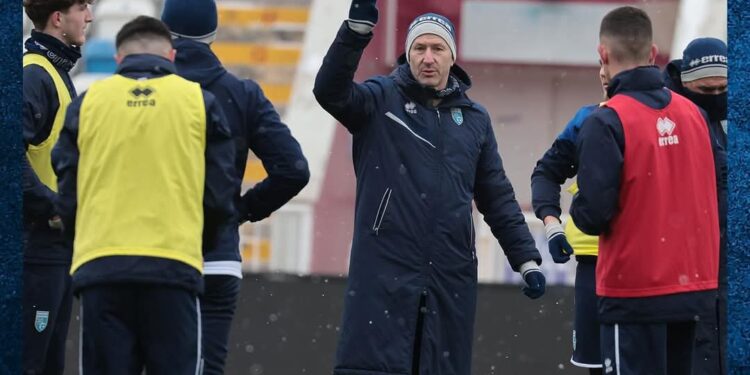 Mbyllet kampi katërditor i selektorit Franco Foda