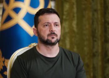 Zelenski kërkon nga parlamenti zgjatje të ligjit ushtarak