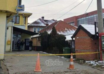 Mbyllen 28 struktura paralele serbe në 10 komuna të vendit