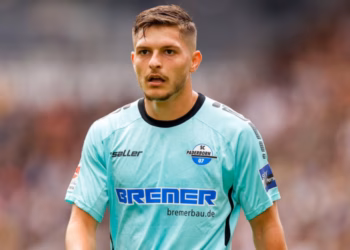 Florent Muslija nuk luan kundër Bayernit, lëndon këmbën