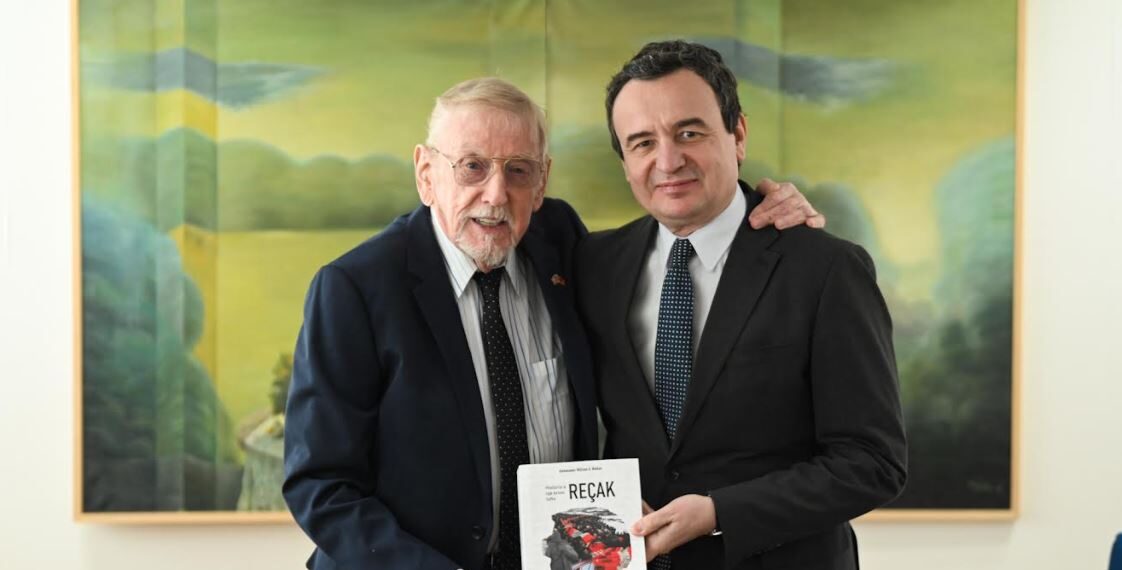 Kurti dhe Walker bisedojnë për rëndësinë e librit të tij për masakrën e Reçakut
