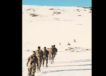 Ushtarët amerikanë kryen patrullime në veri