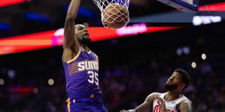 Suns marrin fitoren në udhëtim te 76ers