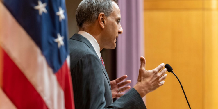 Zëvendëssekretari amerikan: Mezi pres të udhëtoj në Shqipëri, Kosovë dhe Serbi