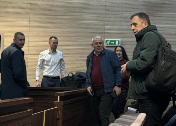 Apeli konfirmon aktakuzën ndaj ministrit Sveçla dhe tre deputetëve për hedhje të gazit lotsjellës në Kuvend