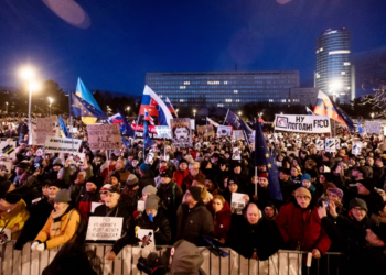 Protesta në Sllovaki kundër raporteve më të ngushta me Rusinë