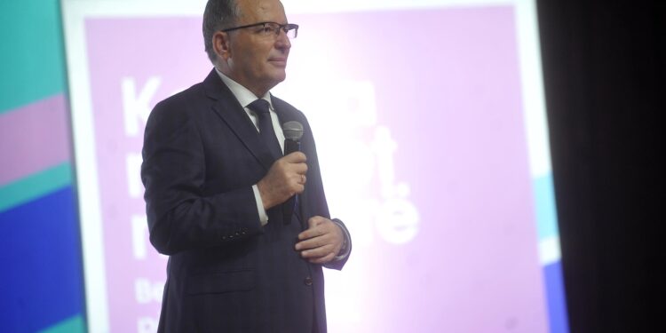 Hamza në Han të Elezit: Rritja e pagave për 50% në muajin e parë të mandatit tim