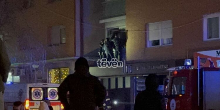 Zjarri në “Emshir”, disa persona po trajtohen nga ekipet mjekësore