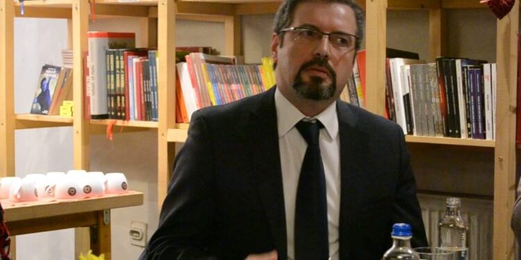 Bajrami: S’ka marrëveshje që parasheh negociata për të ardhmen e strukturave paralele