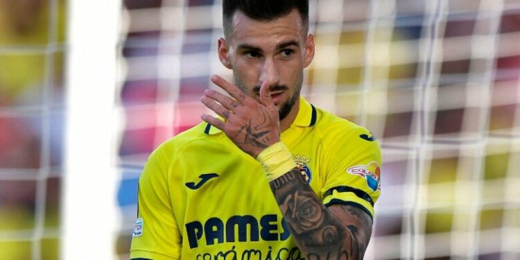 Barcelona po e monitoron situatën e Alex Baenas