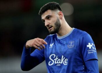 Chelsea i kërkon Evertonit kompensim për të rikthyer Armando Brojën