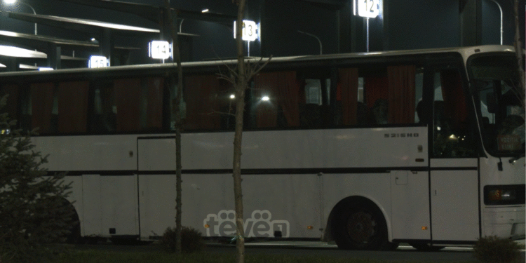 Pronarët e  kompanive të autobusëve në Podujevë të pakënaqur me vendimet e Komunës së Prishtinës