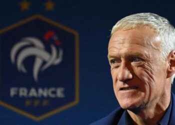 Deschamps konfirmon largimin nga Franca