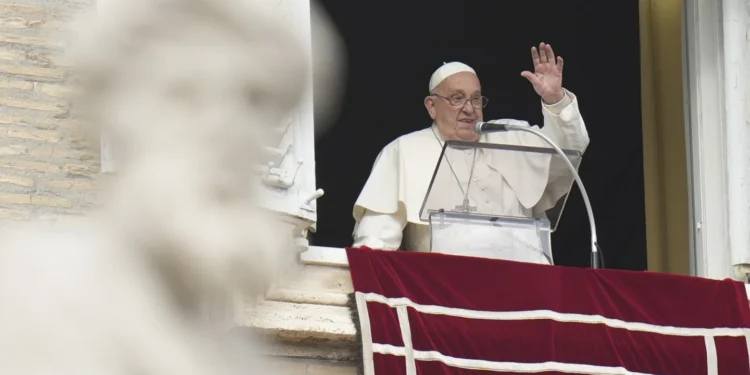 Papa Françesku emëron gruan e parë që do drejtoj një zyrë të madhe të Vatikanit