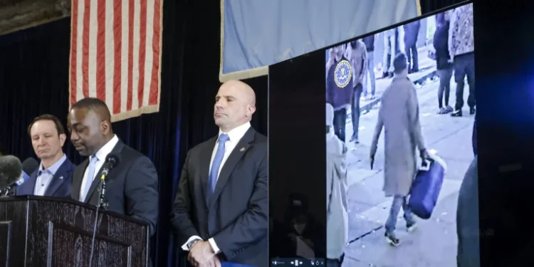 Personi që kreu sulmin në New Orleans ka vizituar më parë qytetin dhe bëri video me syze të mençura, thotë FBI