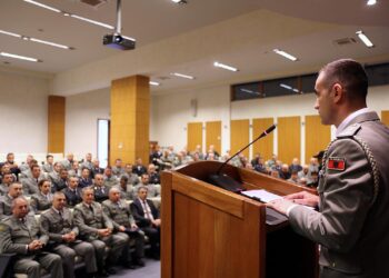 6 oficerë të FSK-së, diplomojnë në Kolegjin e Mbrojtjes dhe Sigurisë në Republikën e Shqipërisë