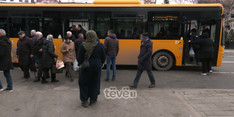 Qytetarët mirëpresin linjën e re 22 të trafikut urban