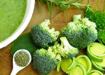 Rëndësia jetike e kalciumit përgjatë gjithë jetës, produktet ku gjendet