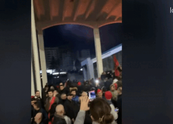 DnV për tensionet në Skenderaj: Aktet e tilla bien në kundërshtim me parimet e demokracisë