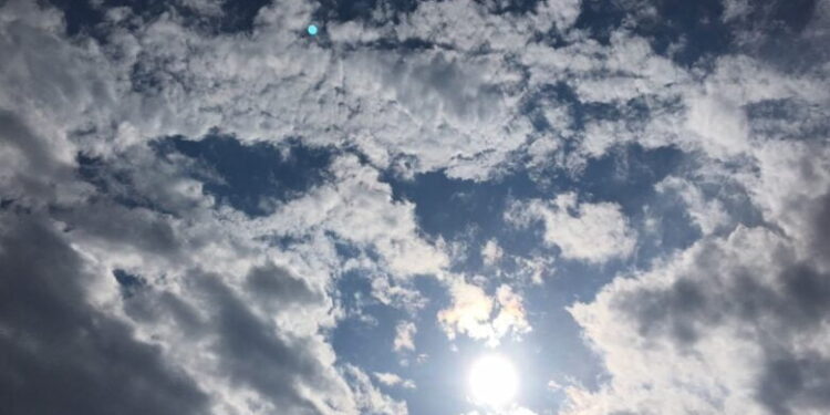 Moti sot i vranët dhe me intervale me diell