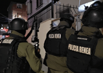 Operacion masiv në Pogradec, sekuestrohen armë, drogë dhe para