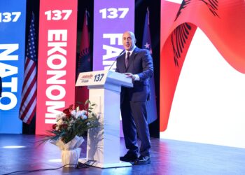 Haradinaj nga tubimi në Suharekë: Koha e improvizimeve dhe paaftësisë ka marrë fund