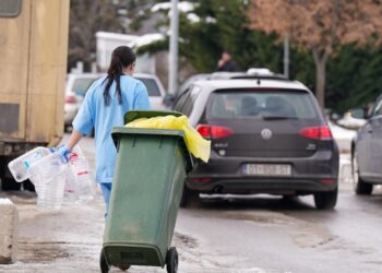 Me pagë nën minimale, punëtorët e sigurimit dhe mirëmbajtjes shkelen në institucione