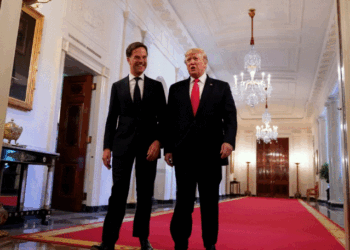 Rutte uron Trumpin: Së bashku mund të arrijmë paqe përmes forcës
