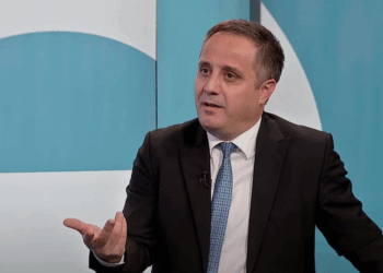 Selmanaj: Kurti po tallet me qytetarët, s’kanë program politik