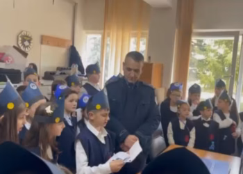 Nxënësit e SHFMU “Arsim Rexhepi” vizituan Policinë Rajonale të Ferizajt