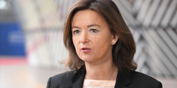 Ministrja e jashtme sllovene kritikon Trumpin për deklaratën e tij në lidhje me Grenlandën dhe Kanalin e Panamasë