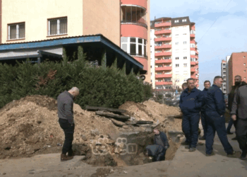 Telashet me gypa – Banorët e lagjes “Kalabria” mbesin pa ngrohje