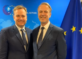 Shefi i Zyrës së BE-së takohet me emisarin e ri të dialogut Kosovë – Serbi, Peter Sorensen