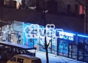 Elshani: 12 persona hynë në qytet me flamuj – dyshohet se u sulmuan me gurë nga disa serbë