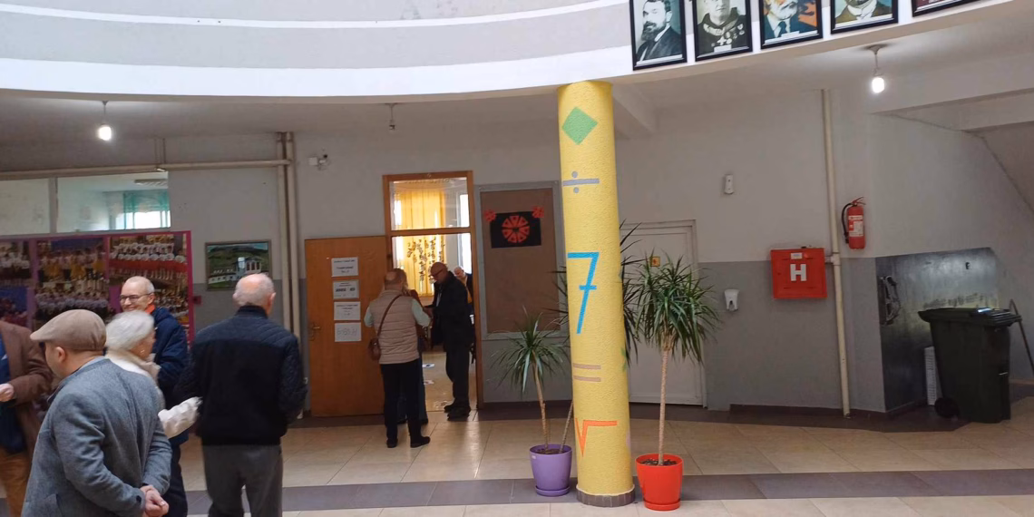 Ndiqeni live daljen e qytetarëve në zgjedhje