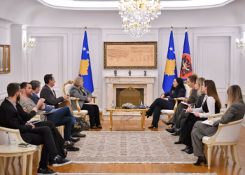 Osmani pret në takim përfaqësues të disa organizatave joqeveritare në Kosovë