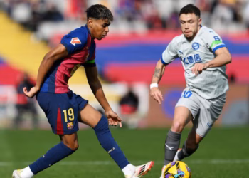  Barcelona mposht Alavesin, i afrohet Realit në tabelë